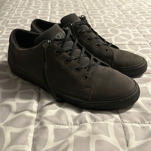 Men’s Ugg Shoes Size 11